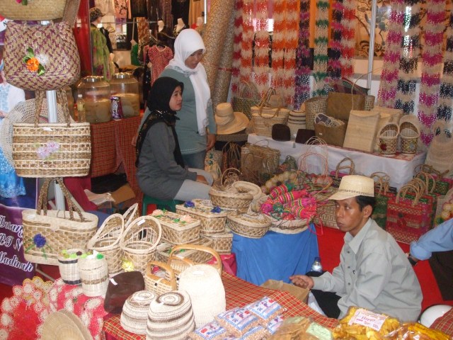 aneka-kerajinan-rotan