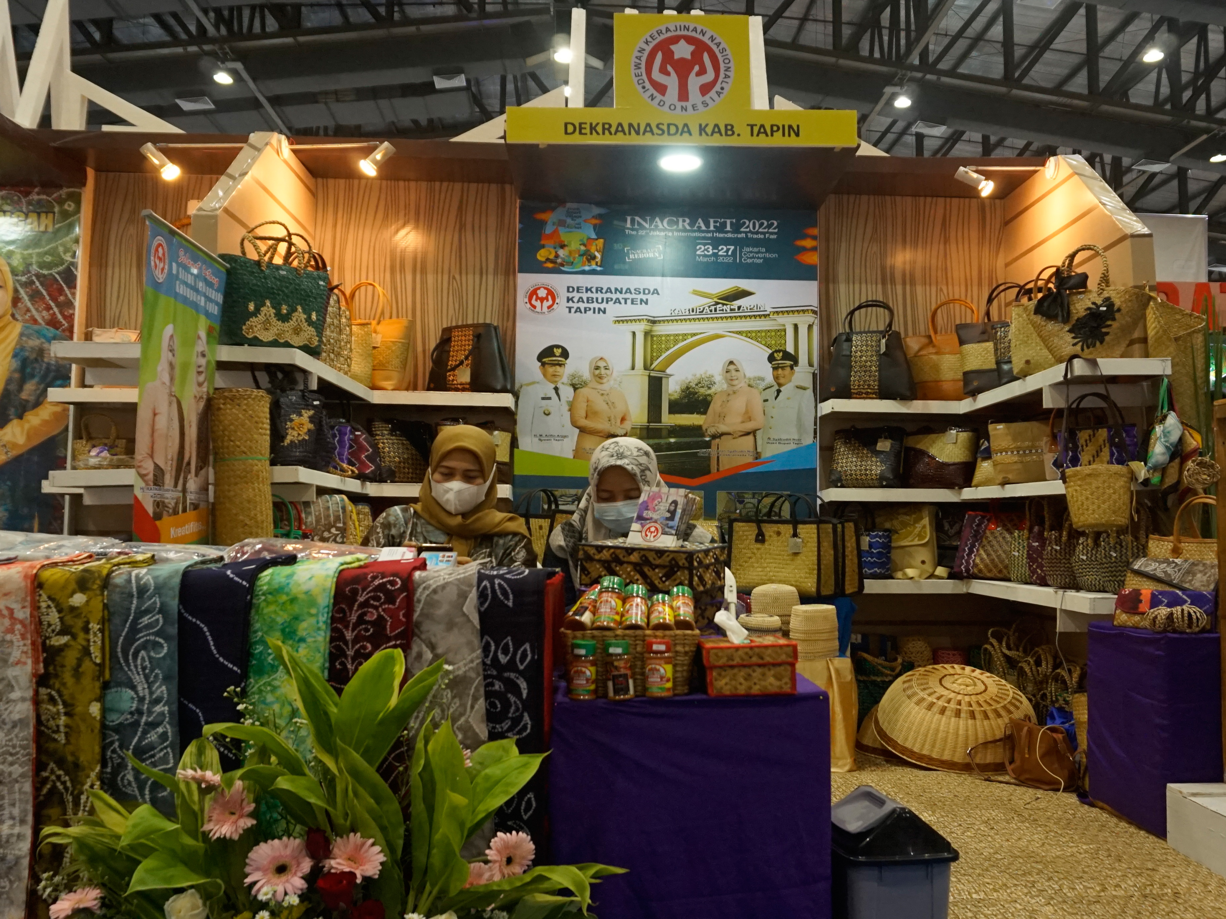 kerajinan-tapin-ramaikan-inacraft-2022